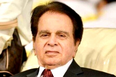 Legendary Actor Dilip Kumar is no more