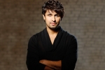 kotibhaskar sonu nigam email, seafood allergy, sonu nigam in icu due to severe seafood allergy know causes symptoms, Playback singer