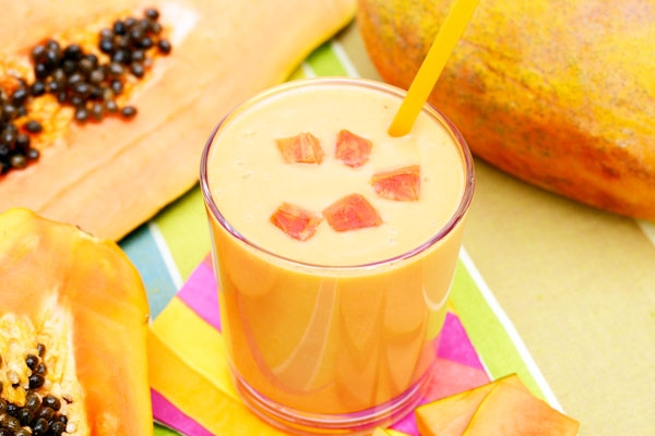 Papaya Smoothie that can Help with Bloating