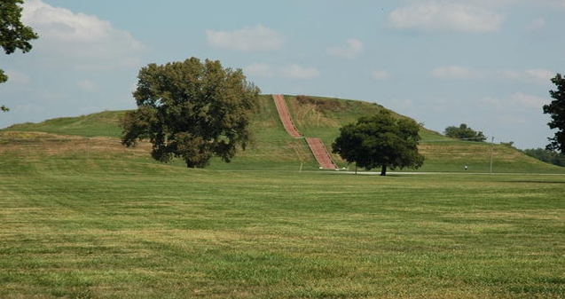 Cahokia Mounds State Historic Site